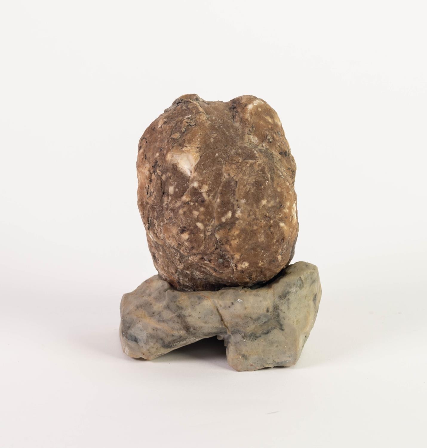 TWENTIETH CENTURY CARVED SOAPSTONE ORNAMENT DEPICTING A SEATED BUDDAH INSIDE A ROCK, with berries - Image 2 of 2