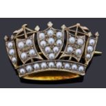 A 9ct gold split pearl Naval crown brooch