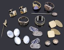 A collection of gentleman's jewellery