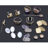 A collection of gentleman's jewellery