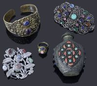 A collection of Oriental jewellery and curios