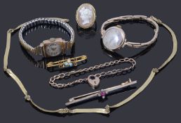 A collection of gold jewellery