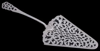 An early George III silver serving trowel/fish slice