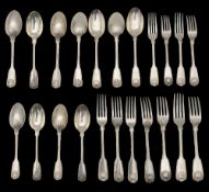 An Edwardian twelve setting canteen of silver fiddle, thread and shell pattern flatware