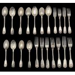 An Edwardian twelve setting canteen of silver fiddle, thread and shell pattern flatware