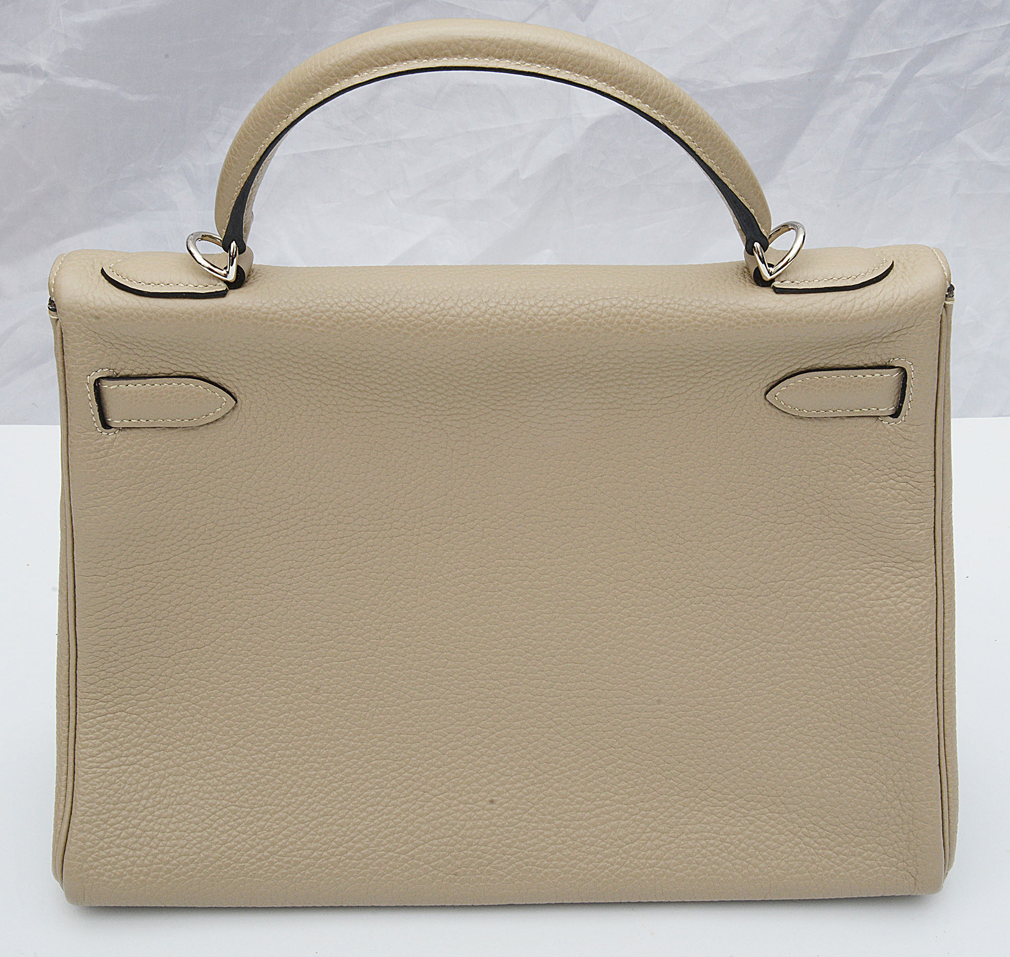 An Hermes Kelly 32 in Etoupe Epsom leather - Image 3 of 4