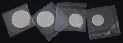 Elizabeth II 2001 silver Maundy set