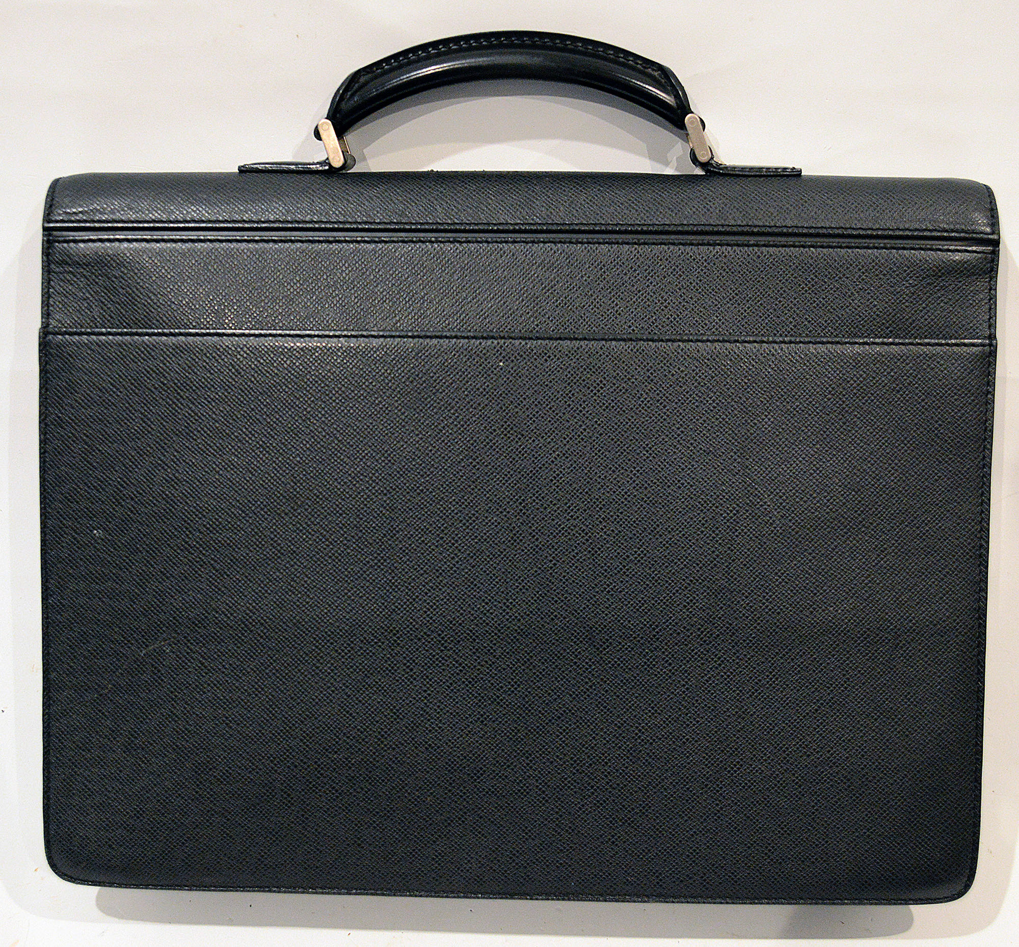 A Gentleman's Louis Vuitton leather suitcase - Image 2 of 3