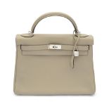 An Hermes Kelly 32 in Etoupe Epsom leather