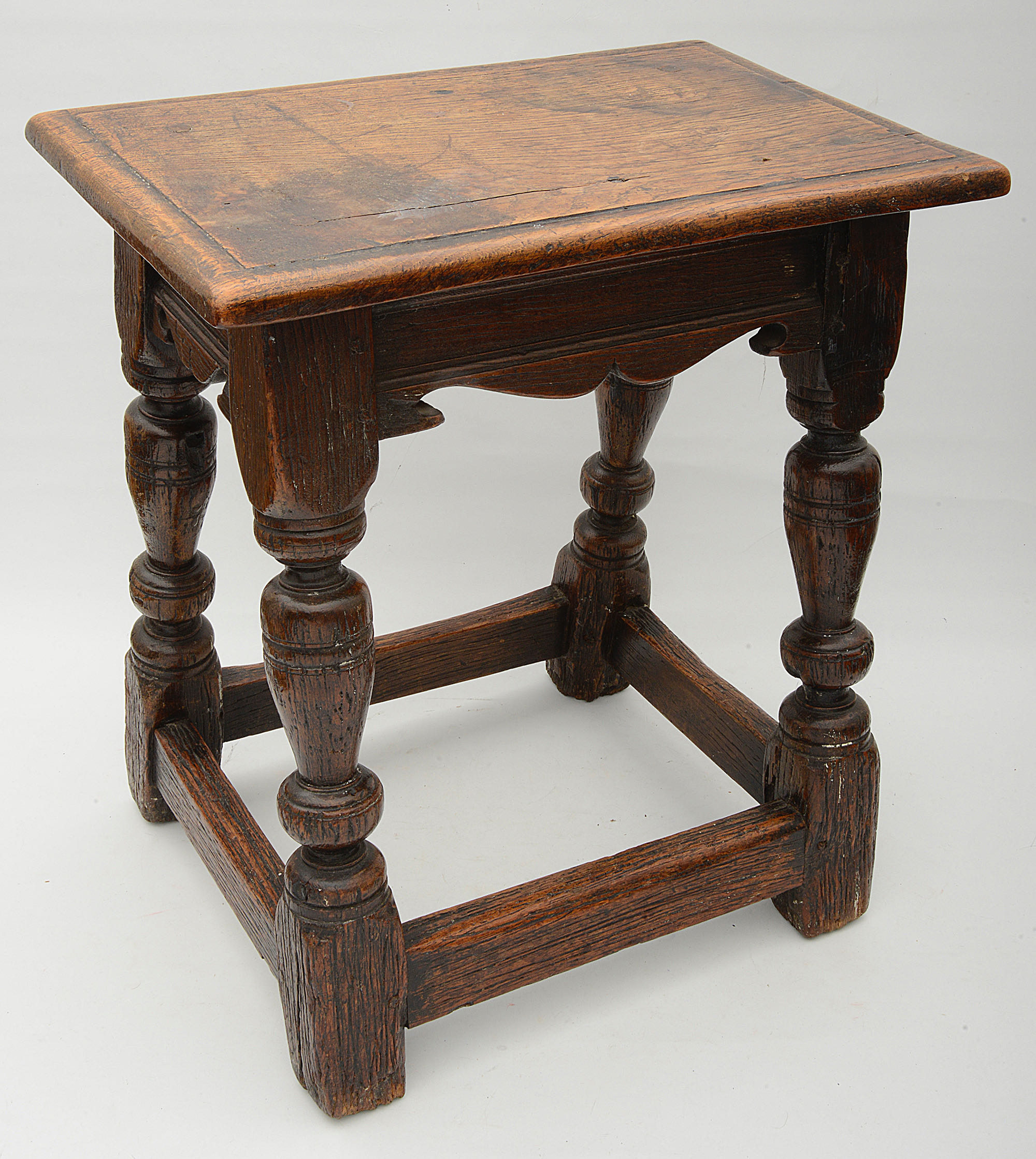 A 19th century oak joint stool in 17th century style - Image 2 of 2