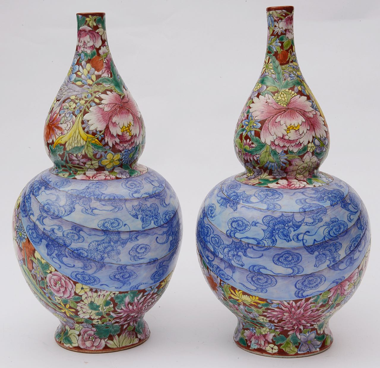 A pair of Chinese famille rose millefleur double gourd vases - Image 2 of 8