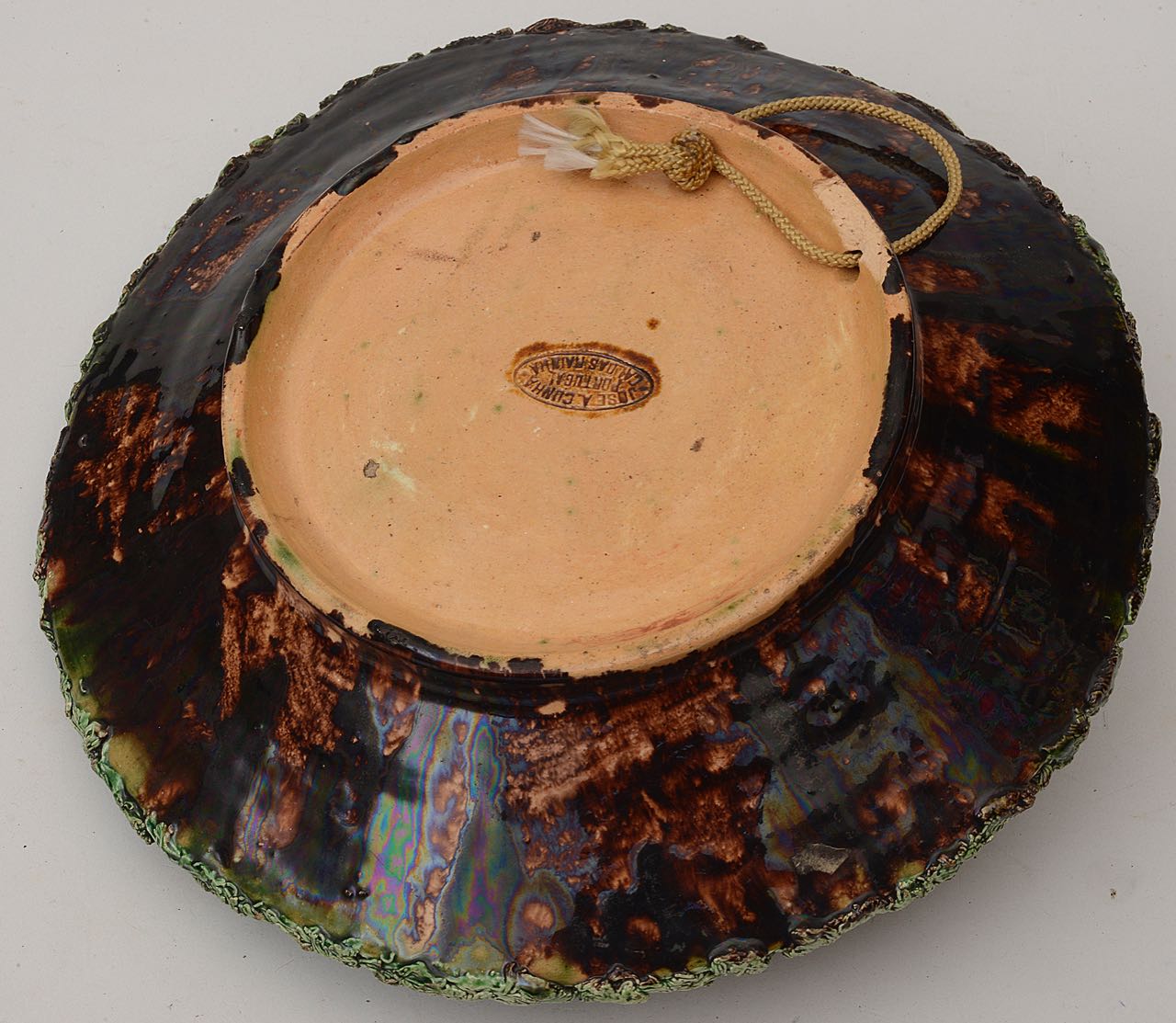 A late 19th c. Portuguese Jose A. Cunha Caldas Rainha pottery majolica 'Palissy' style wall plate - Image 2 of 2