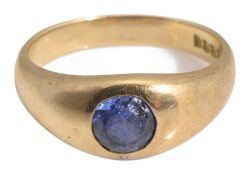 A sapphire and 18ct yellow gold ring