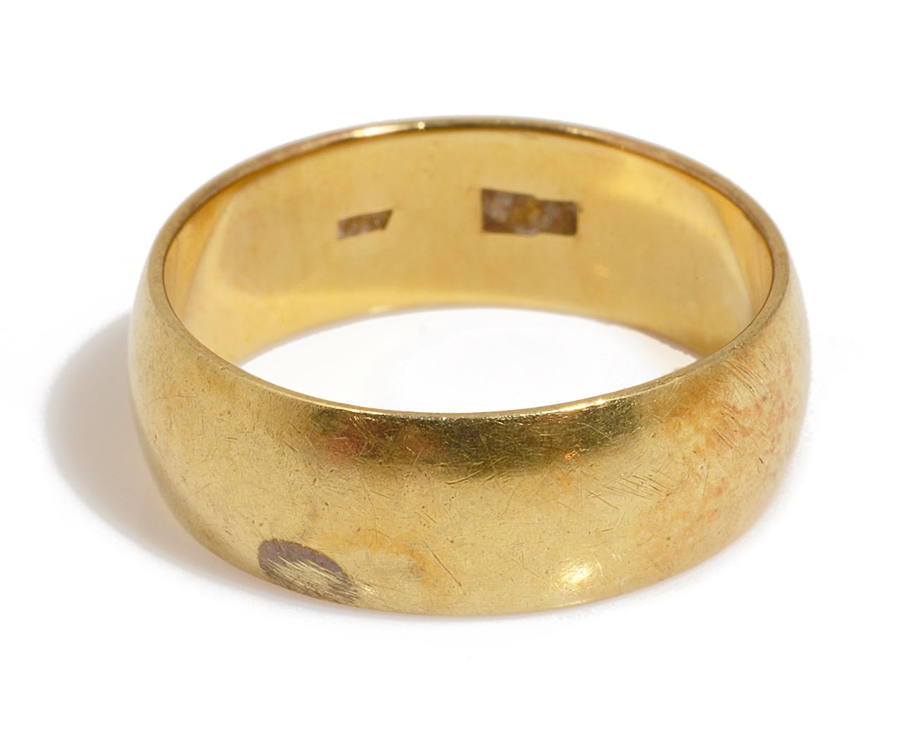 A Gentleman's Russian yellow gold wedding ring - Image 2 of 2