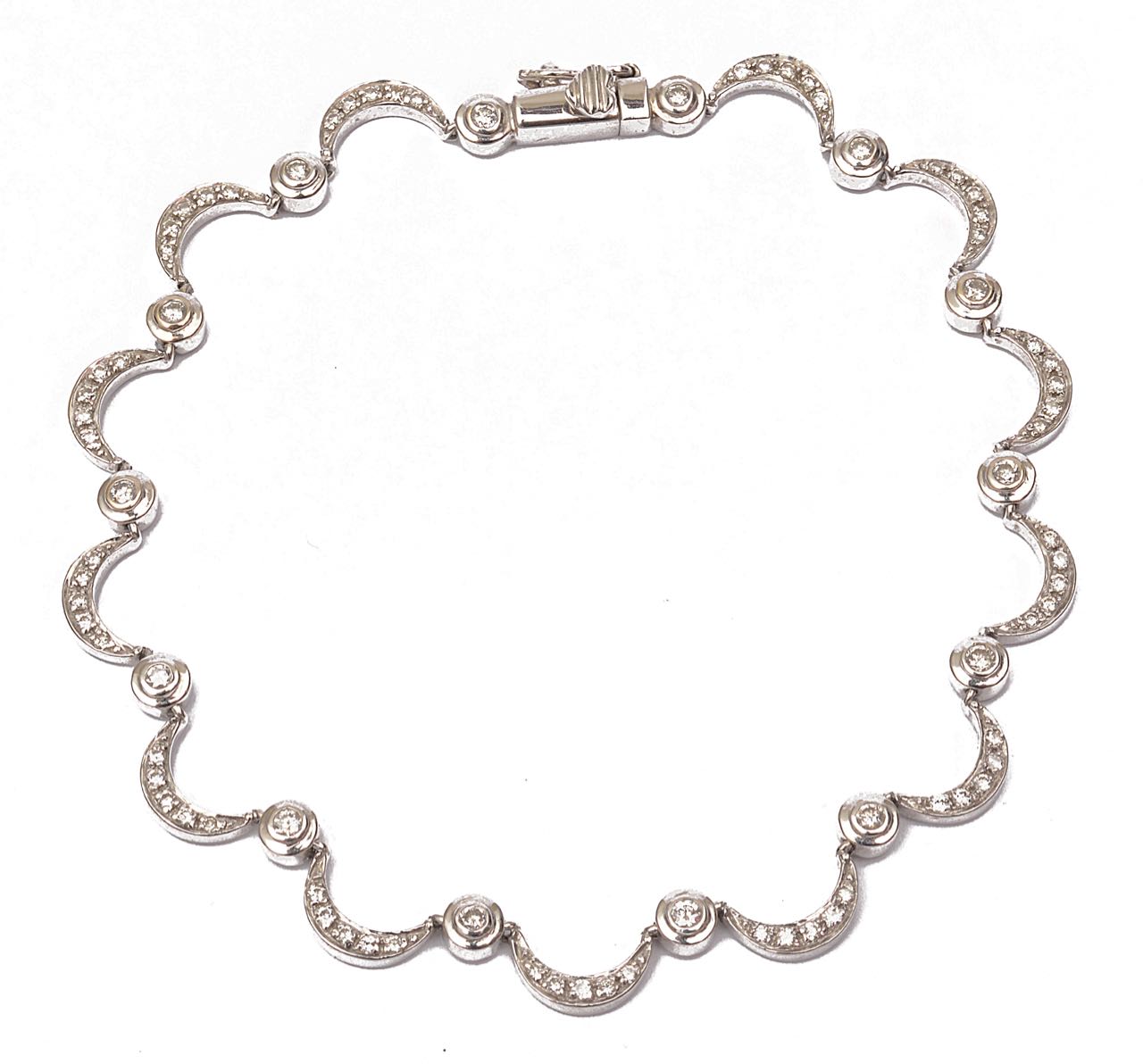 A delicate white gold and diamond set bracelet - Image 2 of 2