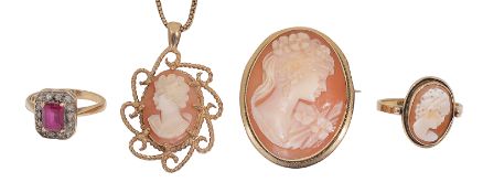 A gold cased cameo brooch/pendant and others