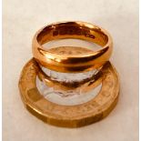 22ct GOLD WEDDING BAND, WEIGHT APPROXIMATELY 6.7g