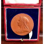 HER MAJESTY QUEEN VICTORIAN COMMEMORATIVE MEDALLION, BOXED, 1837-1897