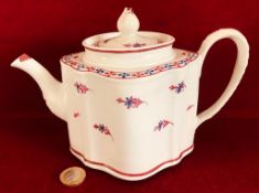 GOOD SMALL EARLY NEWHALL TEAPOT AND COVER, APPROXIMATELY 13.5cm HIGH