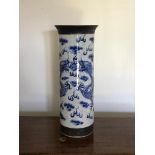 GOOD JAPANESE SLEEVE VASE DECORATED WITH DRAGONS, APPROXIMATELY 36cm HIGH AND 14cm IN DIAMETER