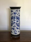 GOOD JAPANESE SLEEVE VASE DECORATED WITH DRAGONS, APPROXIMATELY 36cm HIGH AND 14cm IN DIAMETER