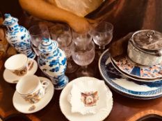 QUANTITY OF SUNDRY CHINA AND GLASSES, ETC, INCLUDING CARLTON WARE, IMARI (AT FAULT) AND ROYAL