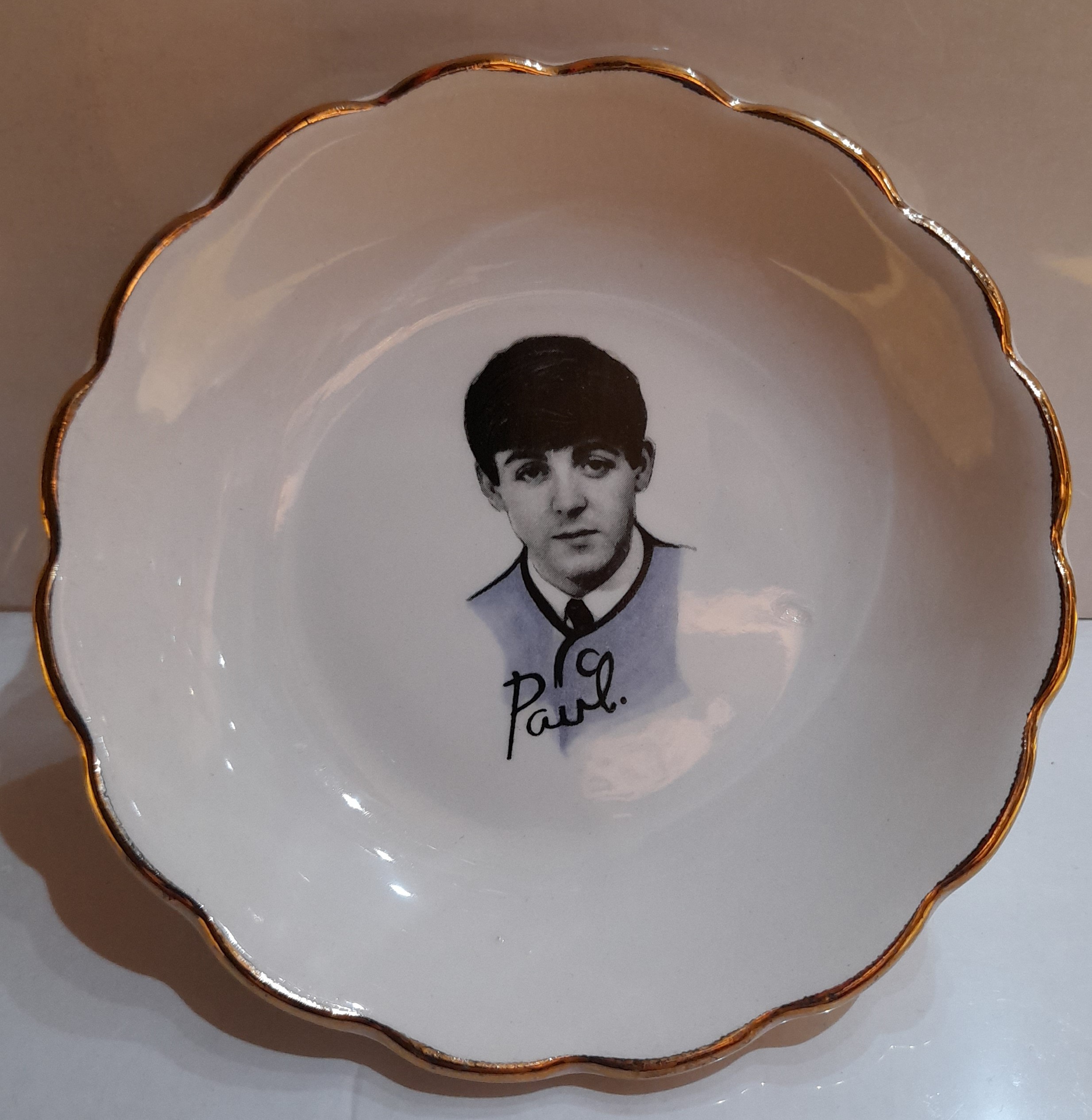 Complete set of Four Beatles 1964 Sweet Dishes - Image 2 of 4