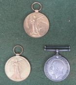 World War 1 pair of medals, to 4880 CPL T. Lamb, Monmouth, plus another World War 1 medal