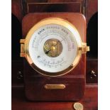 CONTEMPORARY CIRCULAR BAROMETER, DIAL APPROXIMATELY 9cm, UPON PLINTH, APPROXIMATELY 22 x 16cm