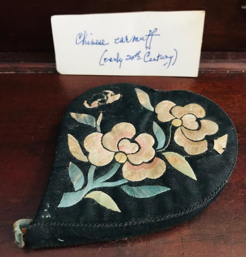 EARLY 20th CENTURY CHINESE EMBROIDERED EAR MUFF, APPROXIMATELY 10cm LONG