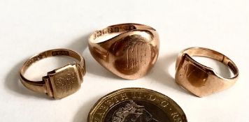 THREE 9ct GOLD OLD SIGNET RINGS, GROSS WEIGHT APPROXIMATELY 7g