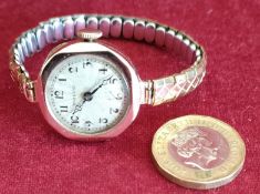 9ct GOLD ROLCO WRISTWATCH