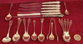 MIXED LOT OF SILVER FLATWARE INCLUDING SPOONS, KNIVES AND SUGAR TONGS, ETC.