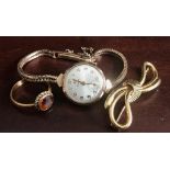 9ct GOLD WATCH AND BRACELET, PROBABLY 9ct GOLD RING AND YELLOW METAL GOLD COLOURED BROOCH, WATCH AND