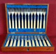 MAHOGANY CASED SET OF TWELVE SILVER BANDED FISH KNIVES AND FORKS, SHEFFIELD ASSAY