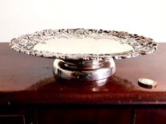 SILVER CAKE STAND BY VINERS, SHEFFIELD ASSAY 1952, WEIGHT APPROXIMATELY 450g