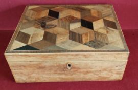MAHOGANY STORAGE BOX WITH INLAID CUBE PATTERNED TOP