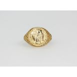 A 9ct yellow gold coin set ring, approx. 1.9gr, (N.5).