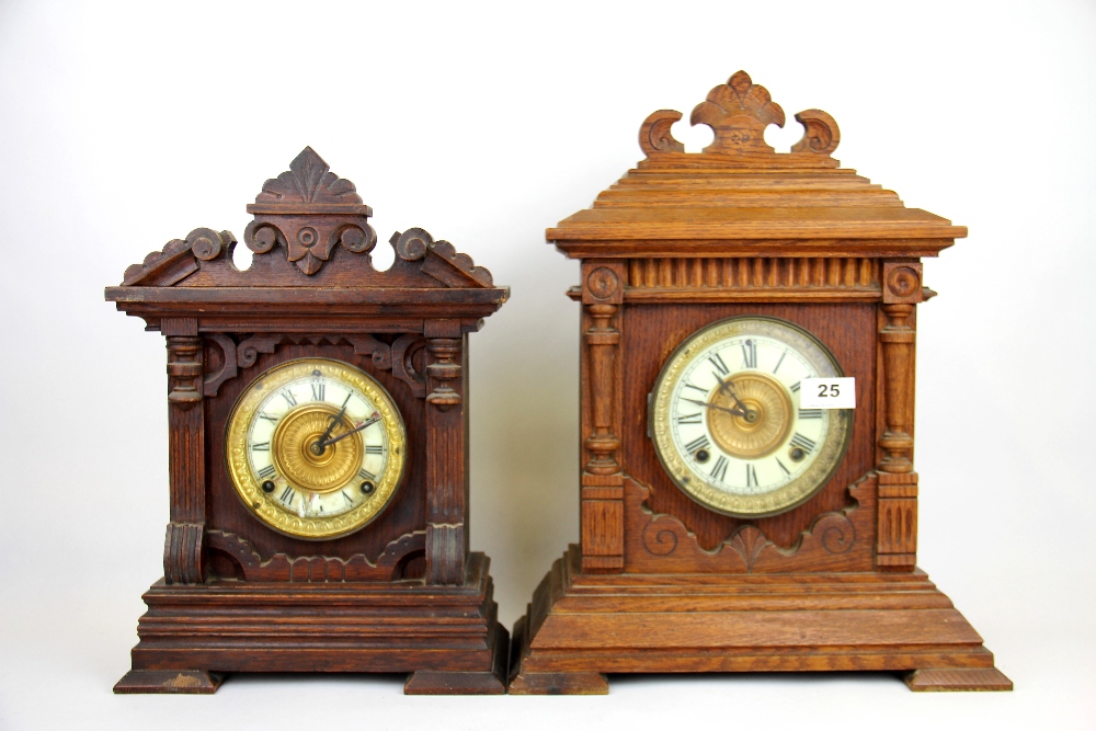 Two 19th Century mantle clocks, tallest H. 42cm.