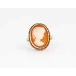 A 9ct yellow gold cameo set ring, approx. 4.6gr, (N.5).