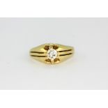 A gentleman's 18ct yellow gold diamond set gipsy ring, approx. 6.3gr, (L.5).
