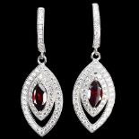 A pair of 925 silver drop earrings set with marquise cut garnet and white stones, L. 3.2cm.