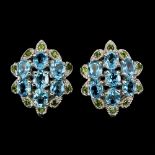 A pair of 925 silver blue topaz and chrome diopside set earrings, L. 2.1cm.