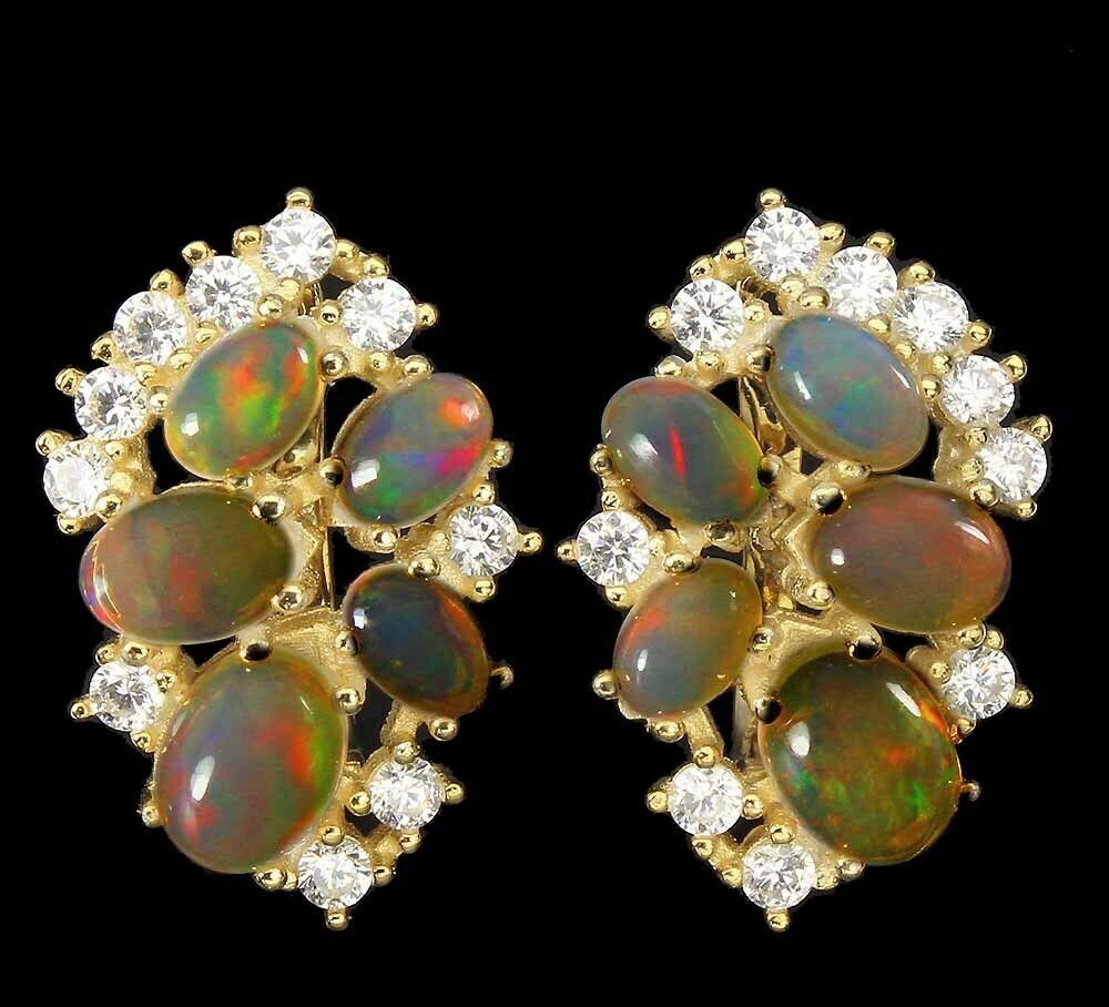 A pair of 925 silver gilt earrings set with cabochon cut opals and white stones, L. 2.5cm.