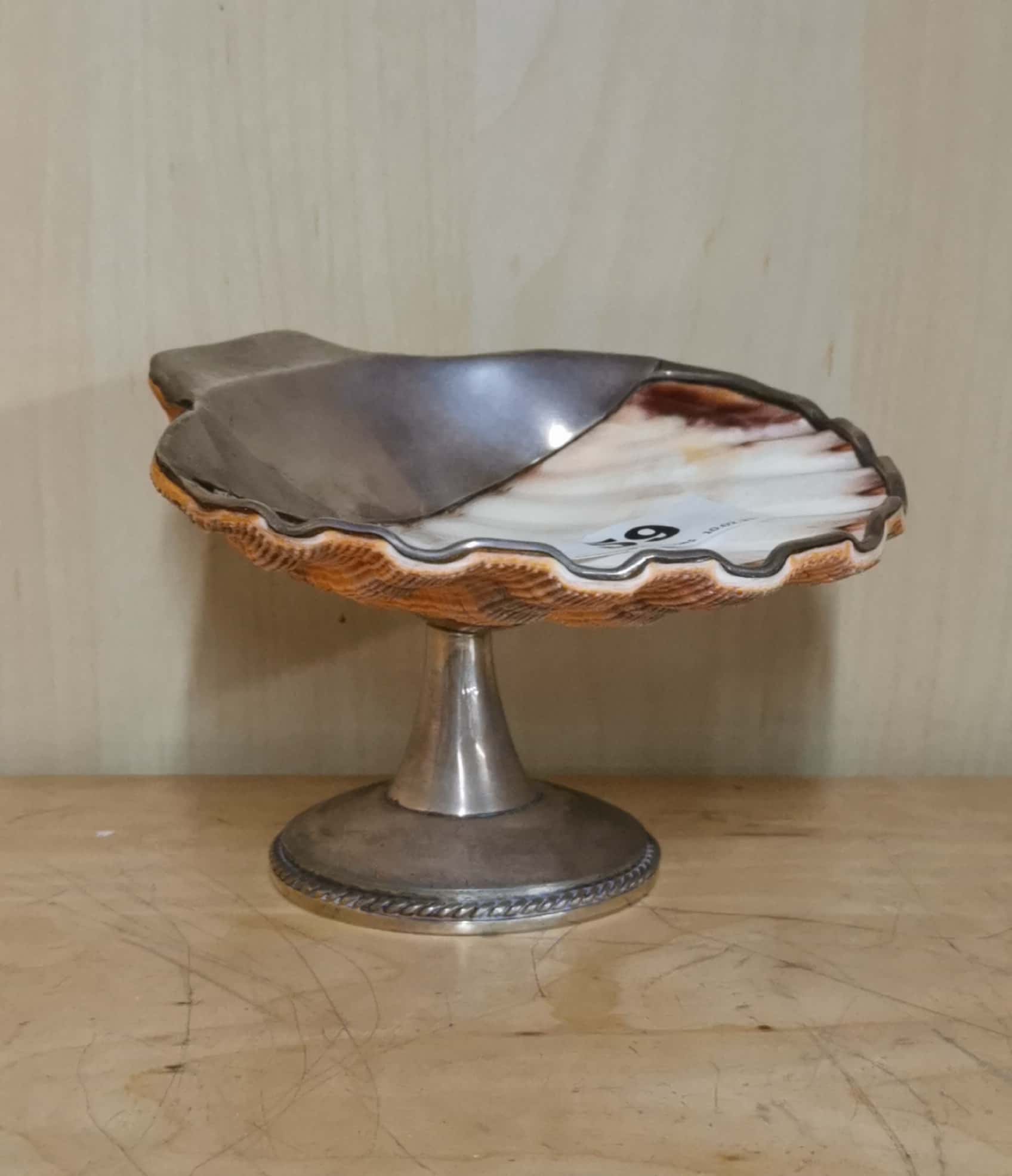 A sterling silver mounted shell bon bon dish, H. 8.5cm, W. 13cm. - Image 2 of 4