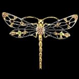 A 925 silver gilt dragonfly shaped brooch / pendant set with rodolite garnets and peridots, 8.3 x