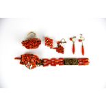 An antique coral bracelet and matching ring, A/F.