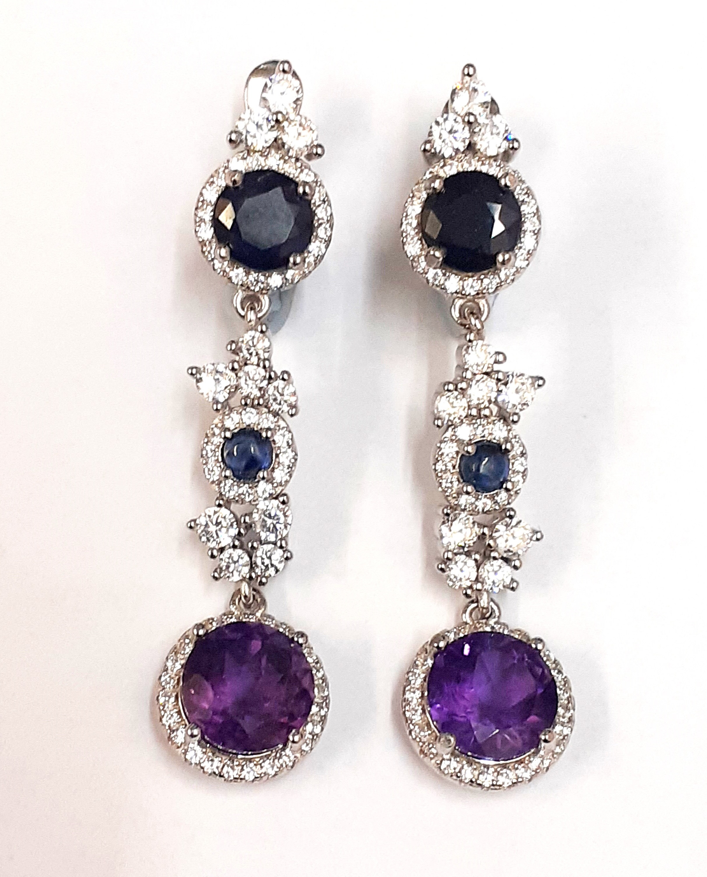 A pair of 925 silver drop earrings set with amethyst, sapphires and white stones, L. 4.8cm.