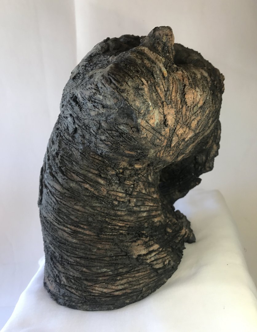 Susan Isaac, "Granite Head", ceramic sculpture, 2019, 30 x 25 x 28cm. This stoneware head is twisted - Image 3 of 5