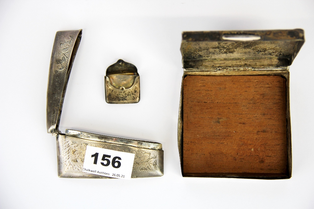 A hallmarked silver card case with a silver stamp case and a hallmarked silver cigarette box without - Bild 2 aus 3